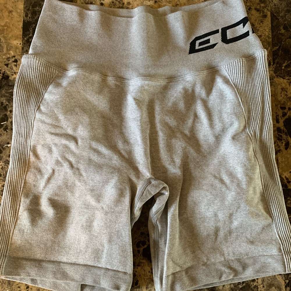 Echt Arise Scrunch Shorts